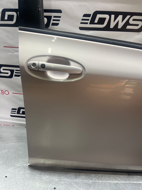 Дверь передняя правая, 9000 рублей, Красноярск