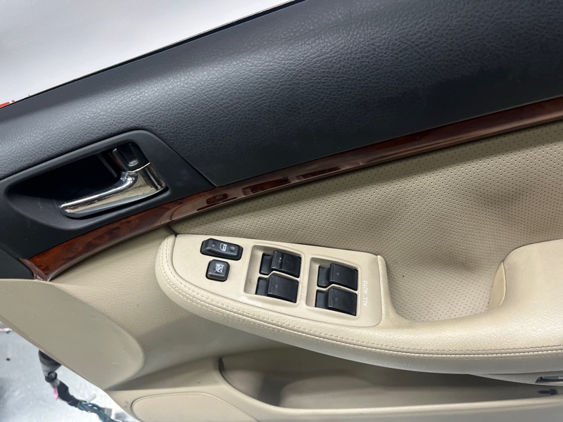 Дверь передняя правая, 7000 рублей, Красноярск