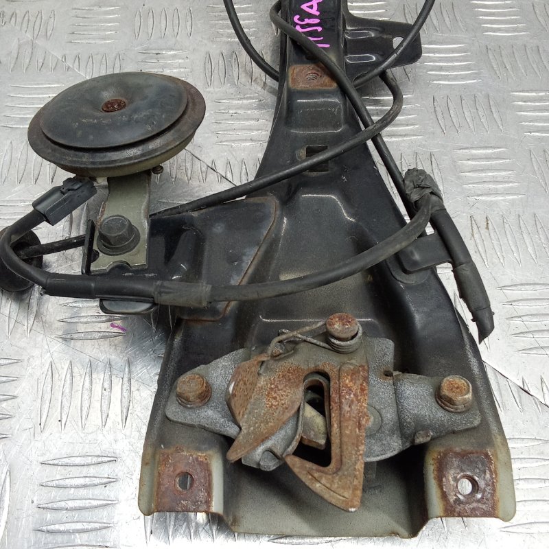 Замок капота, 2000 рублей, Красноярск