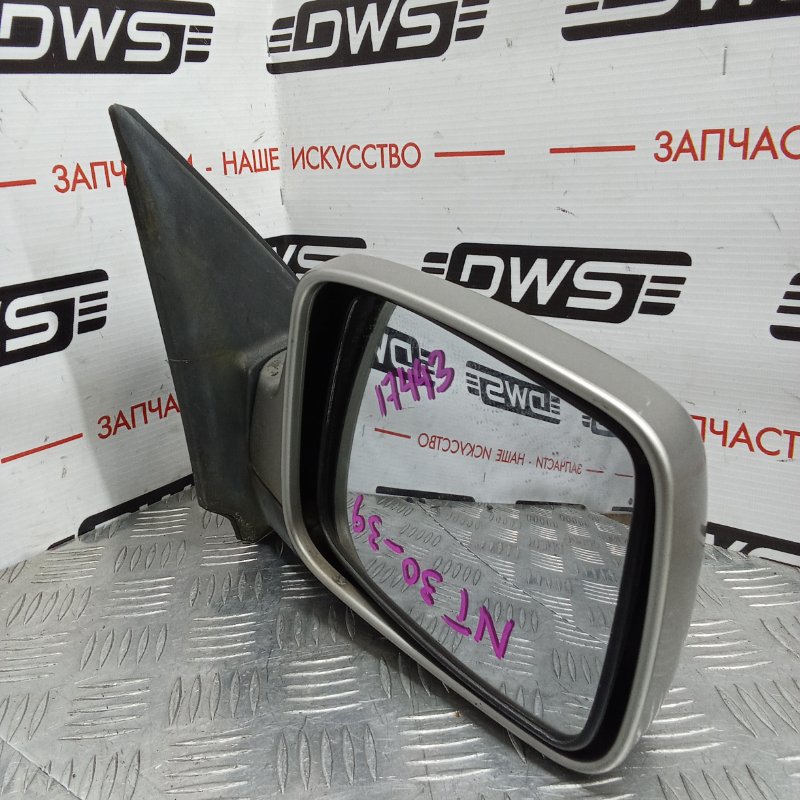 Зеркало боковое Nissan X-Trail NT30 QR20DE 96301 8H308 контрактная
