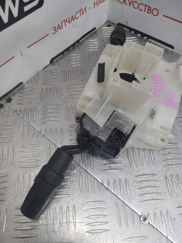 Переключатели подрулевые, 500 рублей, Красноярск