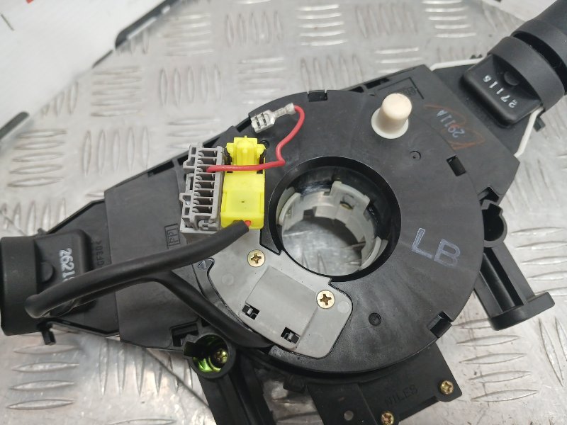 Переключатели подрулевые, 2000 рублей, Красноярск