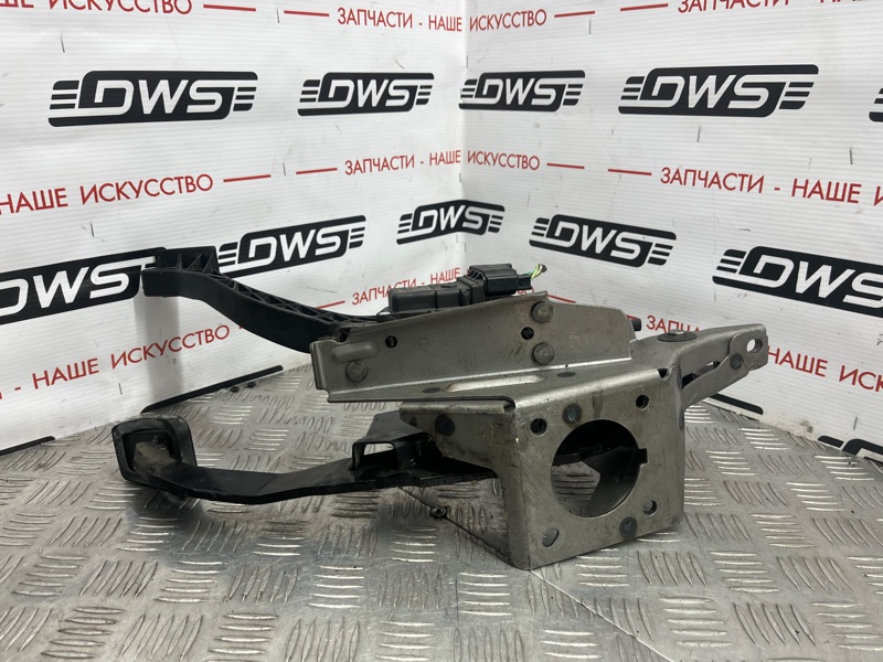 Педаль газа, 1000 рублей, Красноярск