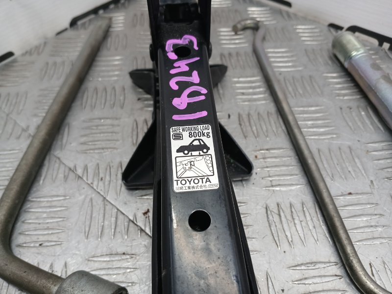 Домкрат, 2500 рублей, Красноярск