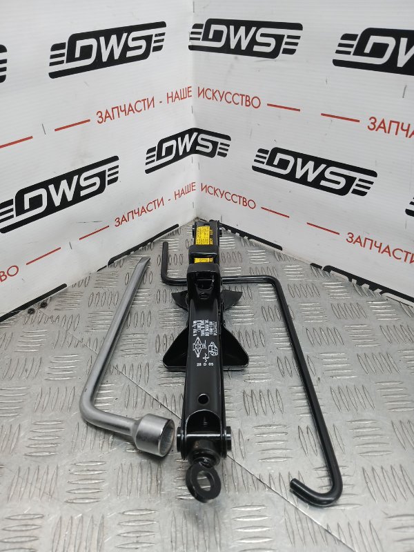 Домкрат, 2200 рублей, Красноярск