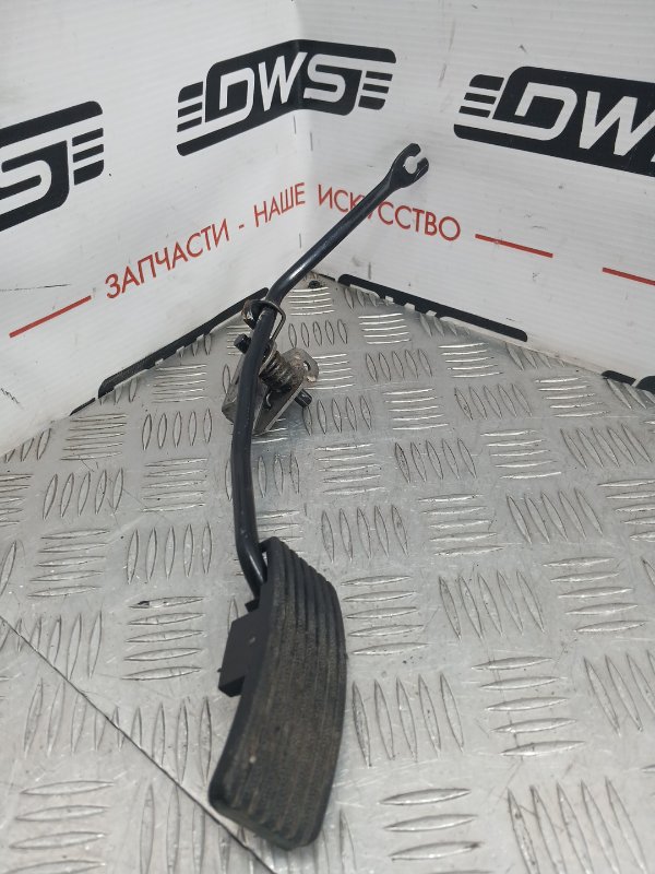 Педаль газа, 500 рублей, Красноярск