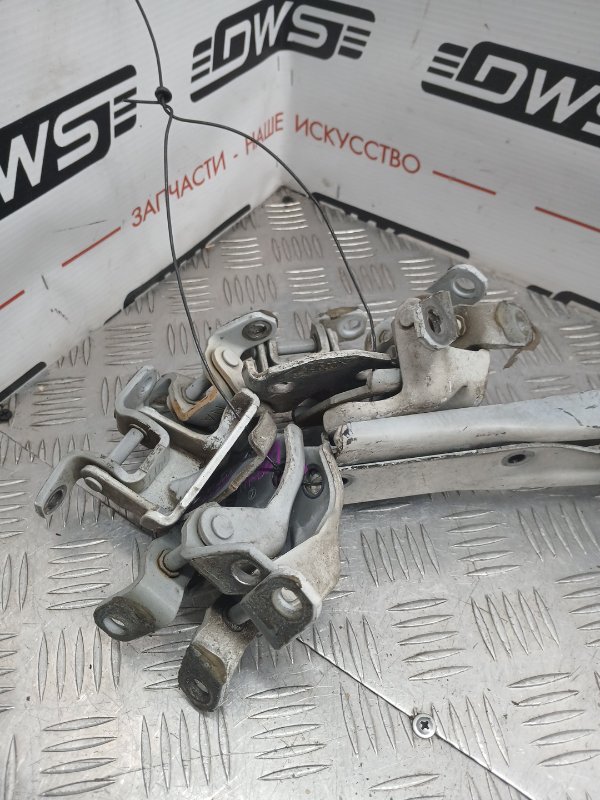 Петля капота, 1500 рублей, Красноярск