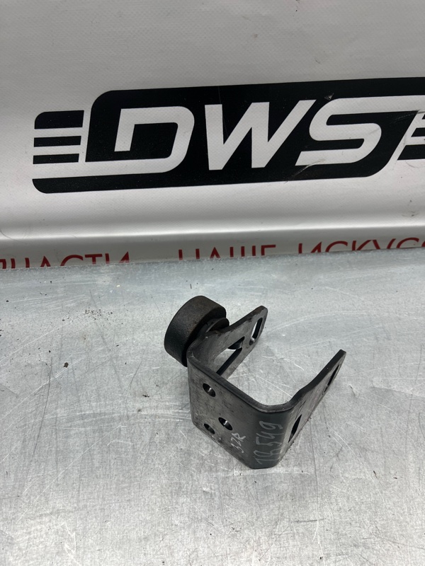 Кронштейн двигателя, 1500 рублей, Красноярск