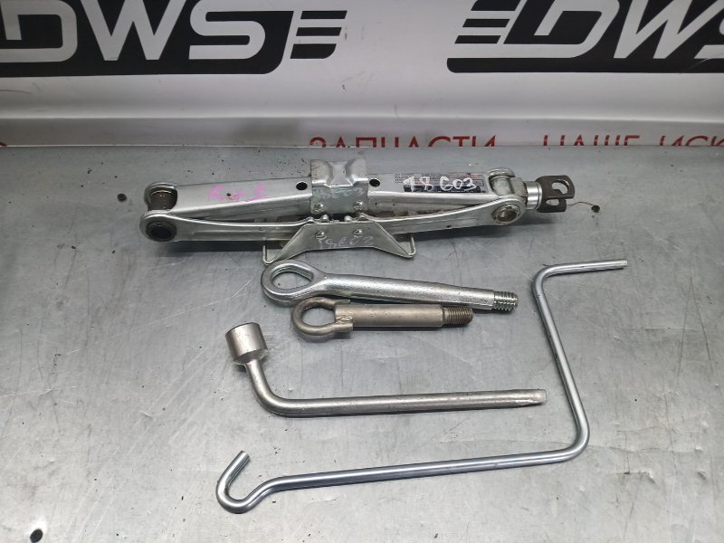 Домкрат, 2200 рублей, Красноярск