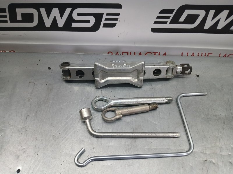 Домкрат, 2200 рублей, Красноярск