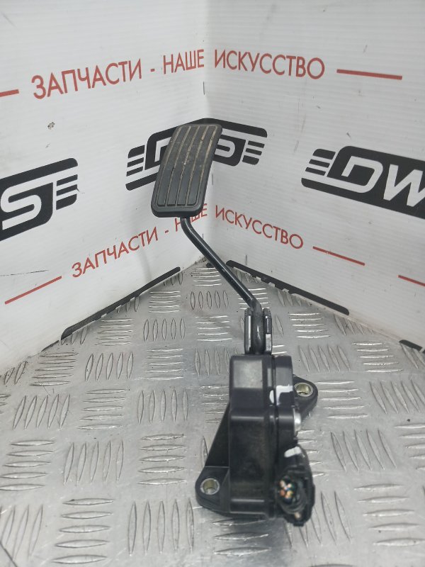 Педаль газа, 300 рублей, Красноярск