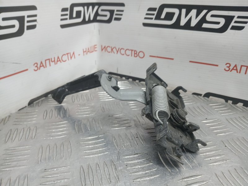 Замок капота, 500 рублей, Красноярск