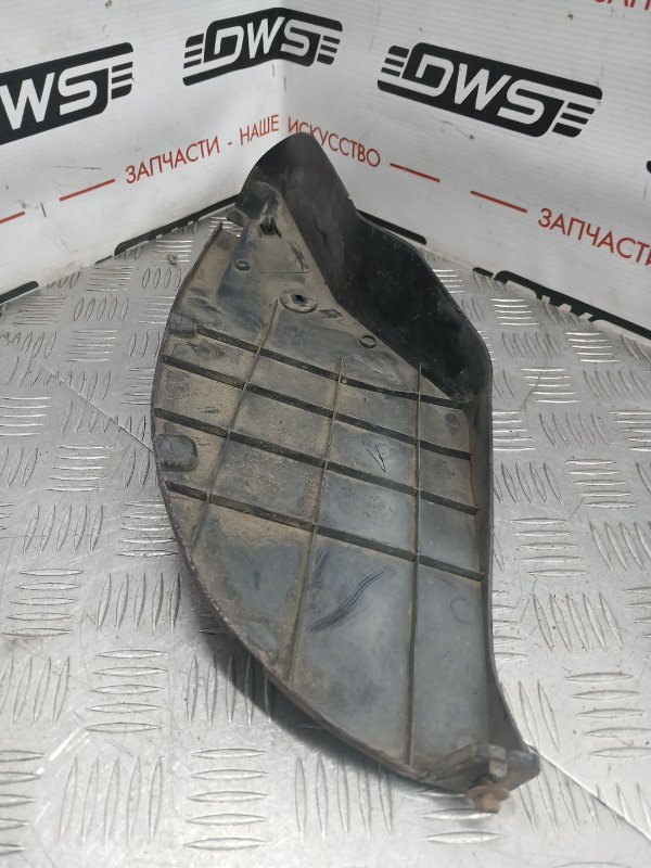 Подкрылок, 200 рублей, Красноярск