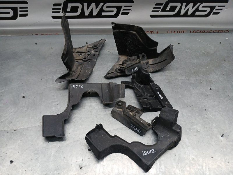 Накладка на рамку радиатора, 2000 рублей, Красноярск