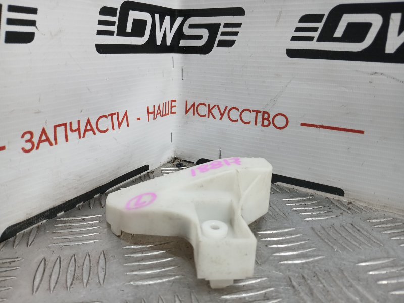 Крепление бампера, 500 рублей, Красноярск