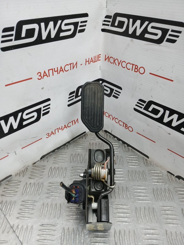 Педаль газа, 1000 рублей, Красноярск