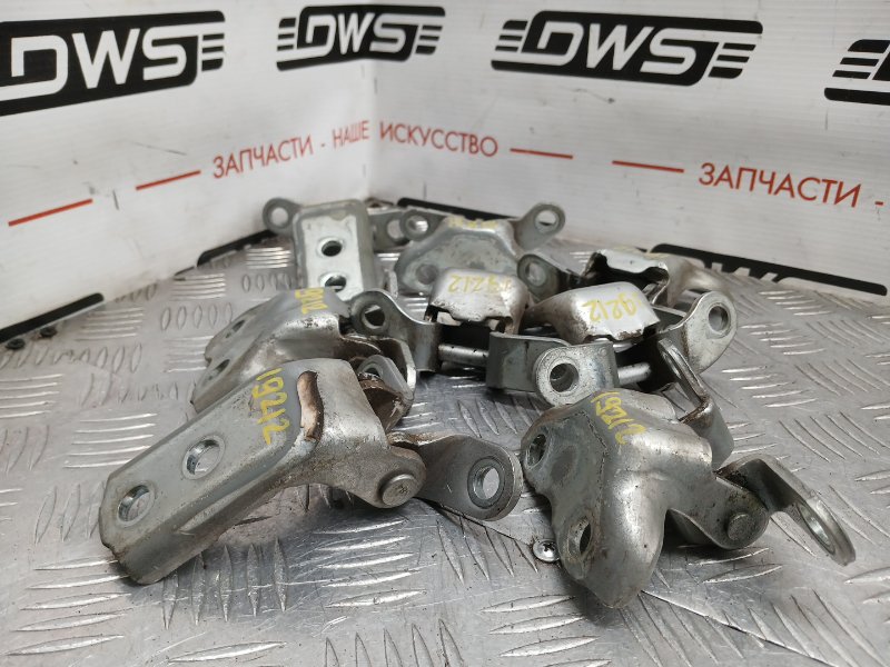 Петля двери, 5000 рублей, Красноярск