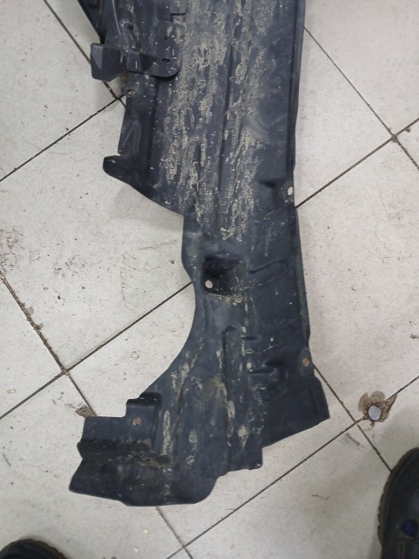 Подкрылок, 500 рублей, Красноярск