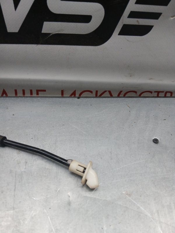 Упор капота, 1200 рублей, Красноярск