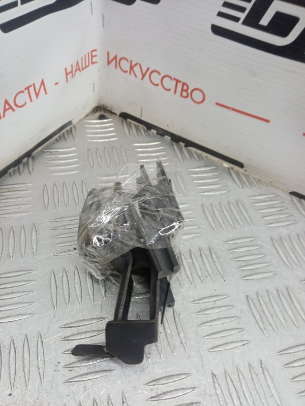 Крепление радиатора, 1000 рублей, Красноярск