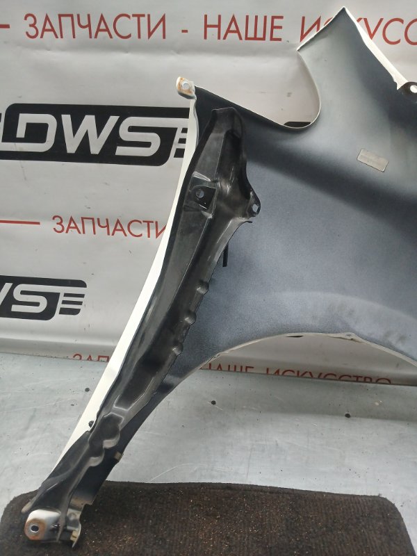 крыло переднее левое, 2000 рублей, Красноярск