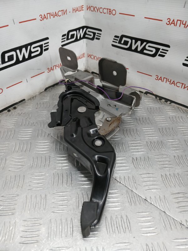 Педаль ручного тормоза, 500 рублей, Красноярск