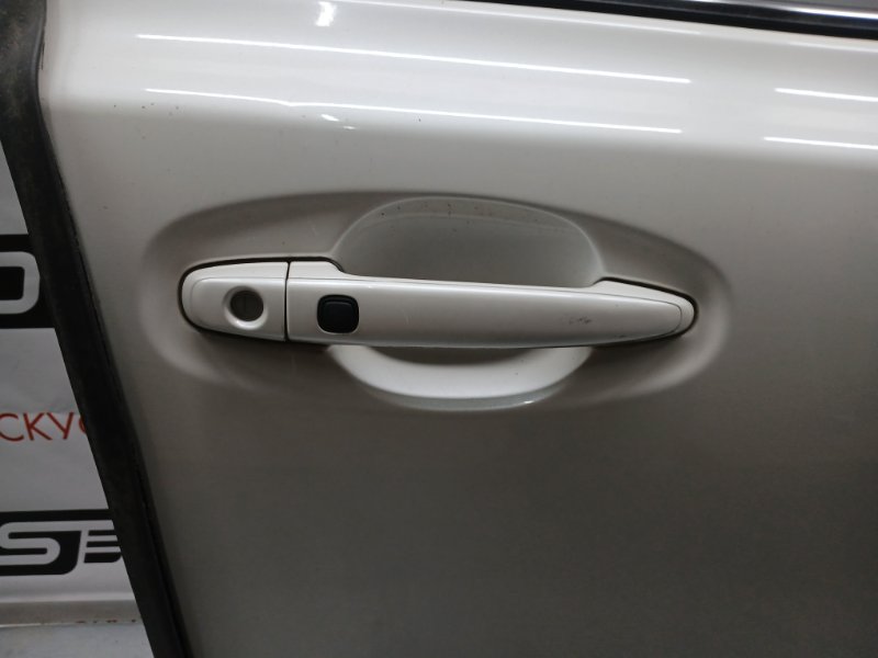 Дверь передняя правая, 7000 рублей, Красноярск