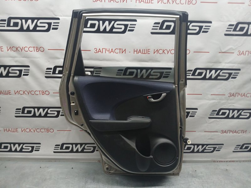 Дверь задняя левая, 8500 рублей, Красноярск