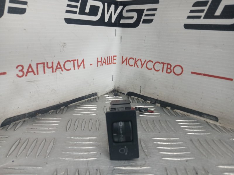 Кнопка регулировки фар, 500 рублей, Красноярск