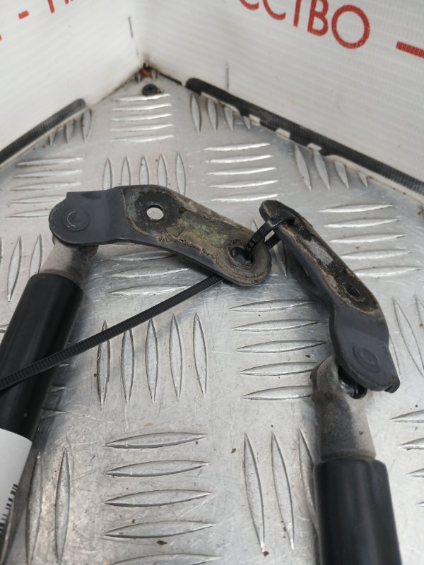 Амортизатор багажника, 600 рублей, Красноярск