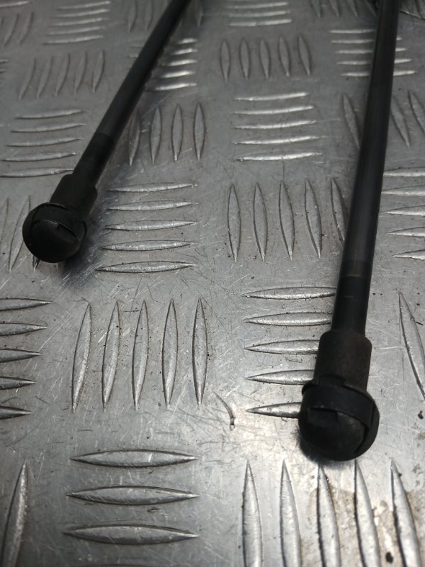 Амортизатор багажника, 600 рублей, Красноярск