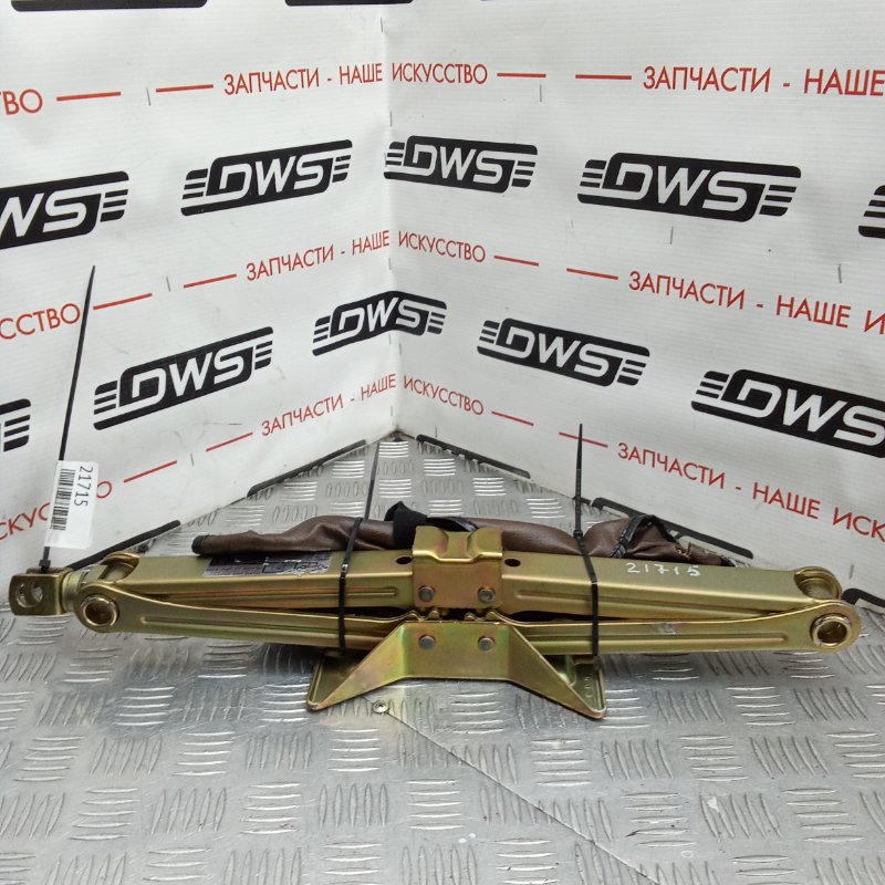 Домкрат, 2000 рублей, Красноярск