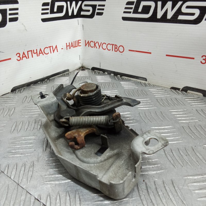 Замок капота, 500 рублей, Красноярск