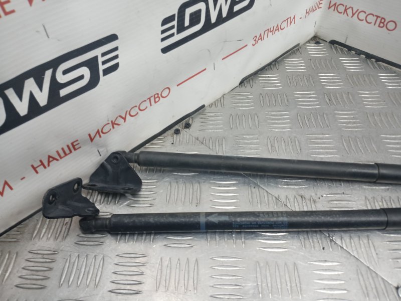 Амортизатор багажника, 700 рублей, Красноярск