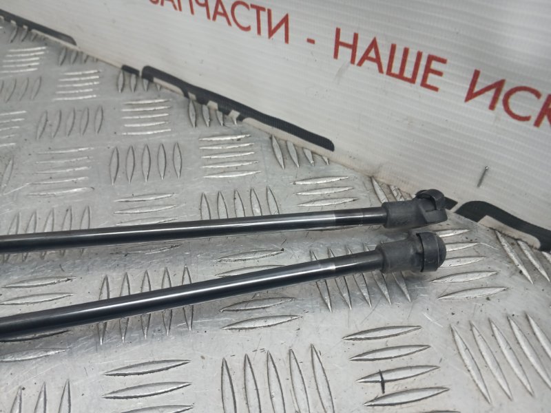 Амортизатор багажника, 700 рублей, Красноярск