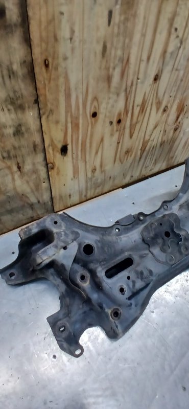 Балка поперечная, 1000 рублей, Красноярск