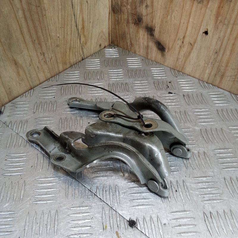 Петля капота, 400 рублей, Красноярск