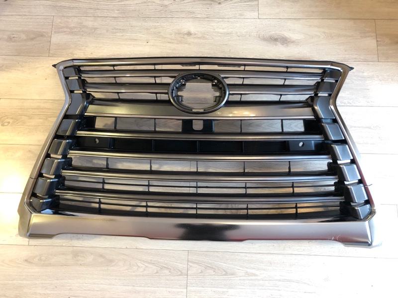 Решетка радиатора Lexus Lx570 2018