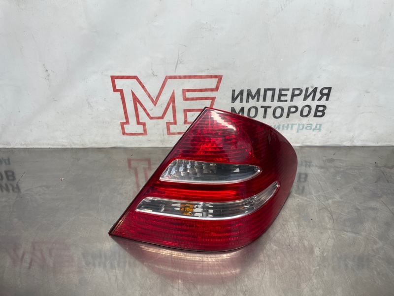 Фонарь задний Mercedes E-Class W211 2.2 CDI 646.961 2003 правый