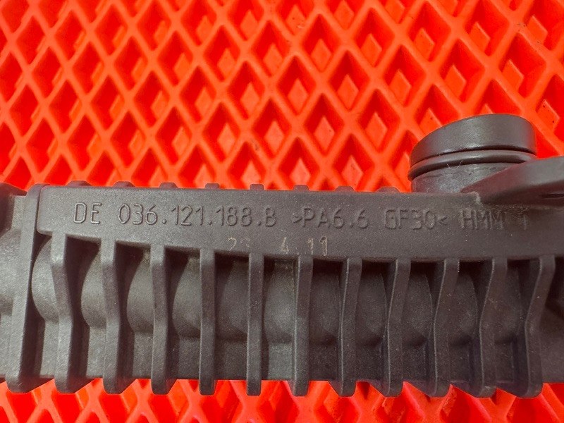 Трубка картерных газов Ibiza 2011 1.4 CGG