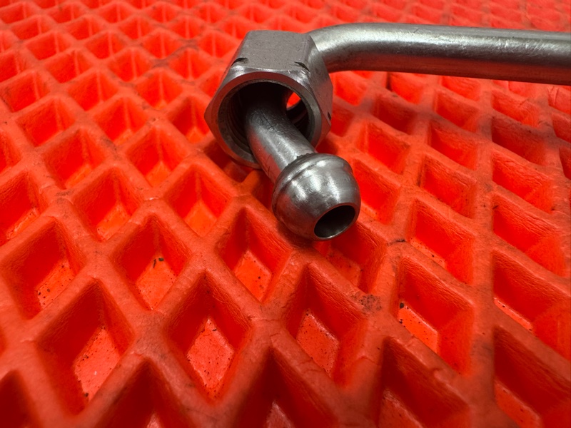 Топливная трубка SuperB 2010 1.8 TFSI CDA