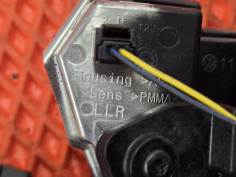Корпус зеркала передний правый ID.4 2022 E21