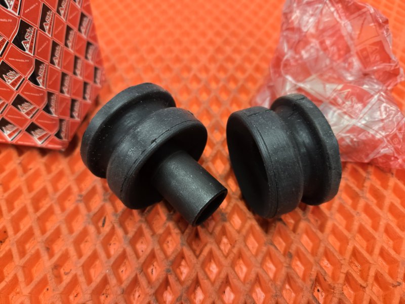 Втулка стабилизатора передняя Втулка стабилизатора передняя