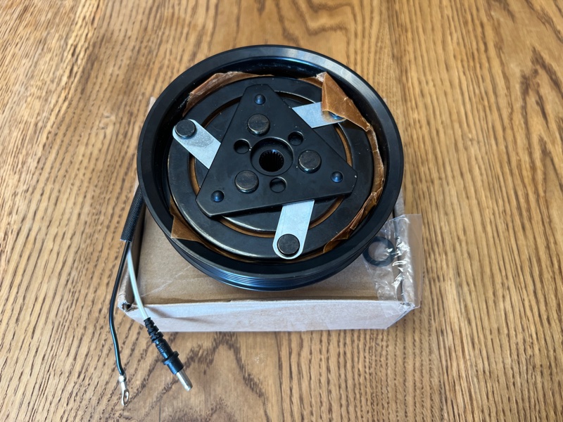 Муфта компрессора кондиционера Renault Logan Kangoo Sandero Duster 1.4 1.5 1.6 926000097R новая