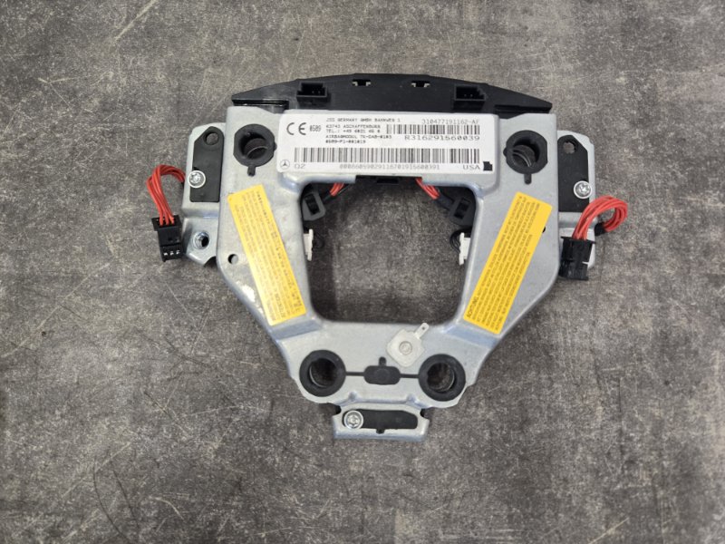 Модуль управления подушки безопасности водителя MODEL-S Модуль управления подушки безопасности водителя MODEL-S