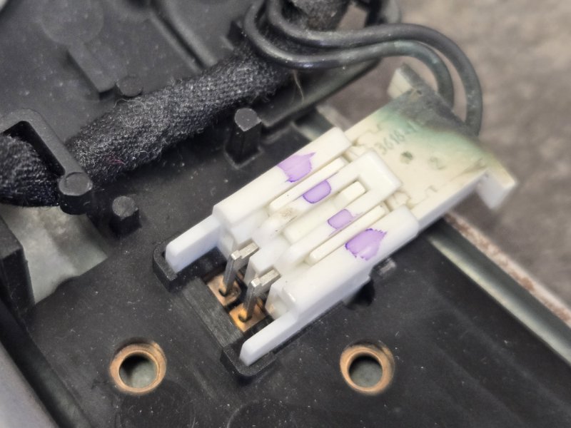 Модуль управления подушки безопасности водителя MODEL-S Модуль управления подушки безопасности водителя MODEL-S