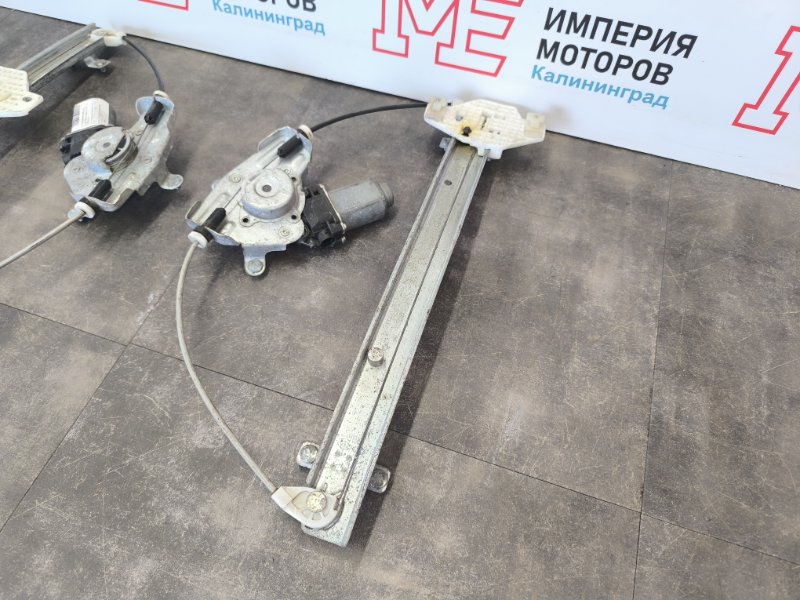 Стеклоподъемник задний Solaris 2012 Седан 1.6 G4FC Стеклоподъемник задний Solaris 2012 Седан 1.6 G4FC