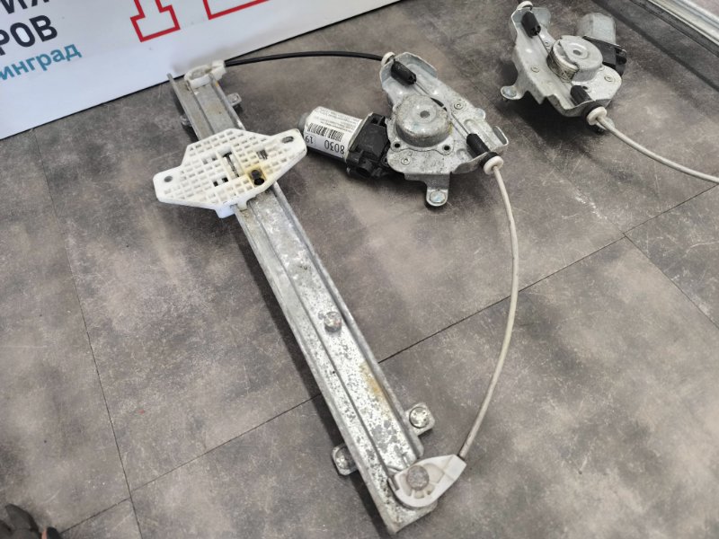 Стеклоподъемник задний Hyundai Solaris Седан 1.6 G4FC Стеклоподъемник задний Hyundai Solaris Седан 1.6 G4FC
