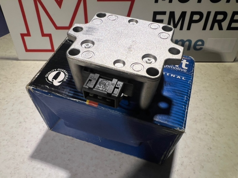 Модуль зажигания Audi VW Skoda Seat 9050083 новая