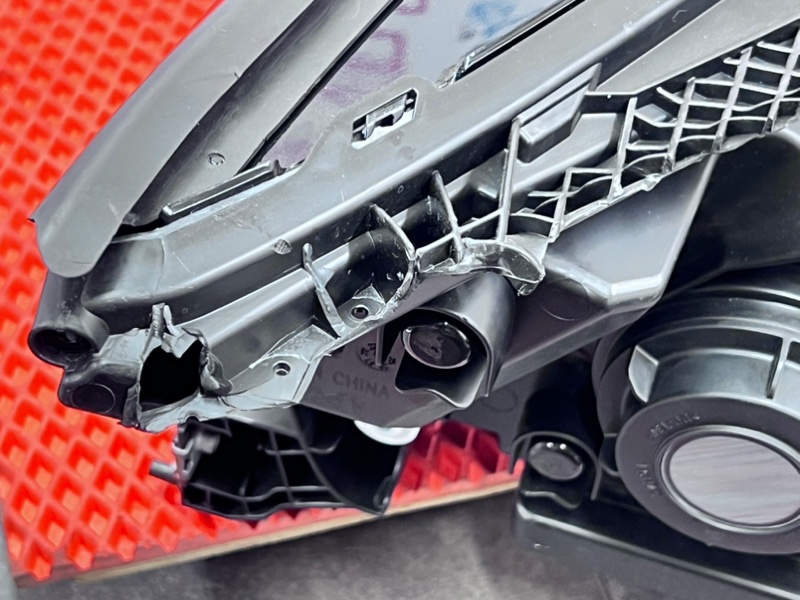 Фара передняя левая X75 2023